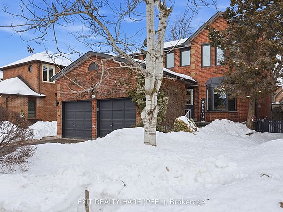2nd image of 77 Lord Simcoe Dr