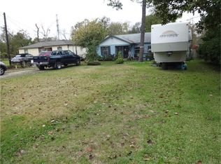 318 Lakeside Dr, Channelview, TX 77530