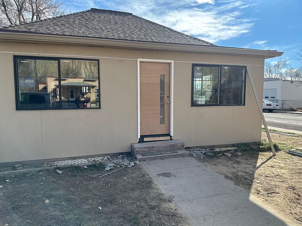 1st image of 241 W 4th St