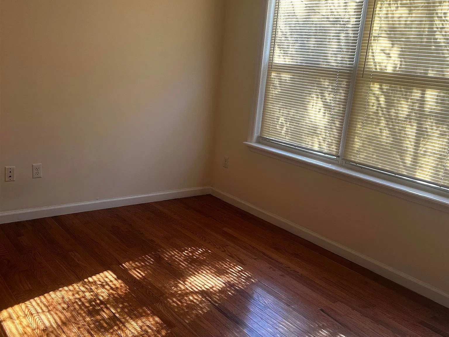 1 bed, 1.0 bath, $1,400 — Photo 3