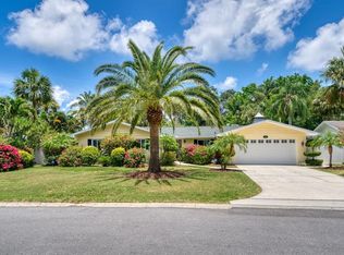 806 Camelia Dr, Largo, FL 33770