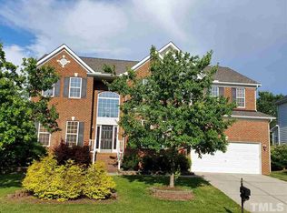 305 Casey Brook Ct, Cary, NC 27519