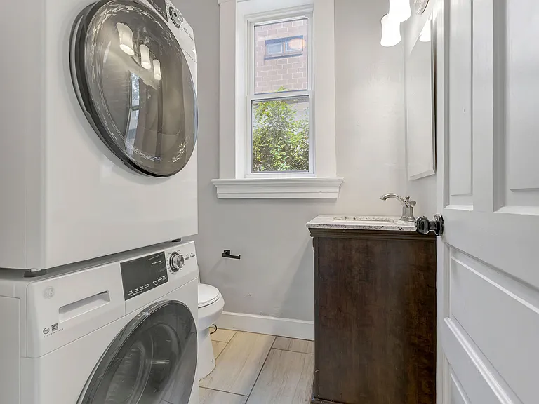 2724 Glendora Ave — Photo 11