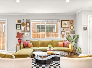 1586 W Cameron St, Long Beach, CA 90810