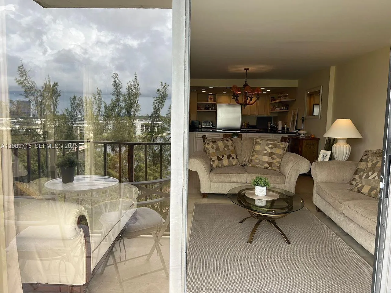 18151 NE 31st Ct — Photo 4