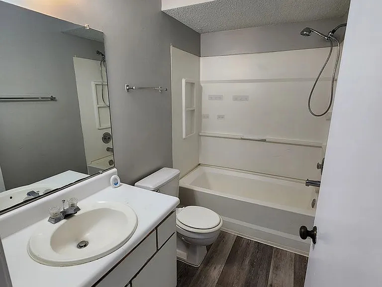 910 Brett Dr #129 — Photo 11