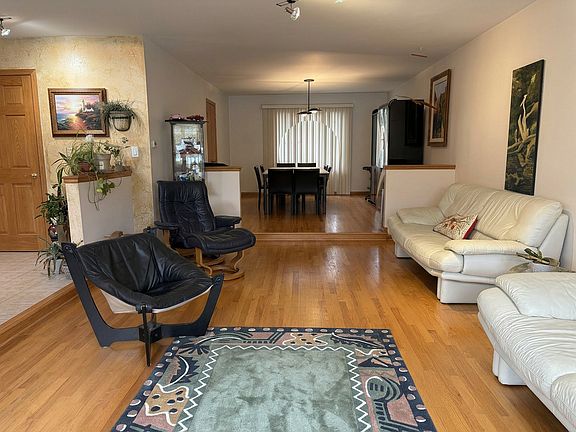 3rd image of 5312 Pratt Ave