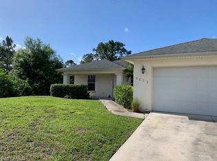 3217 39th St W, Lehigh Acres, FL 33971