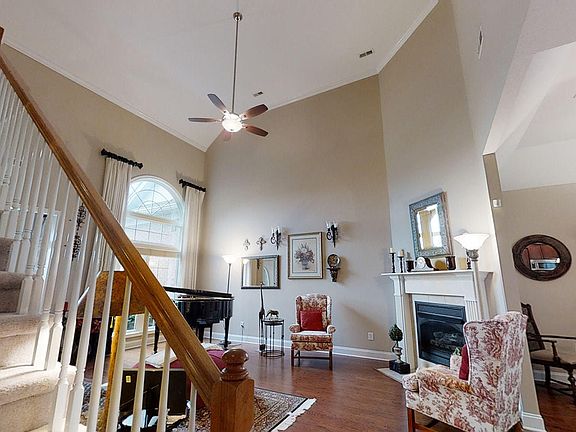 3rd image of 8775 Belle Mina Way