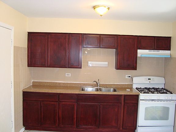 4th image of 901 W North Ave APT F