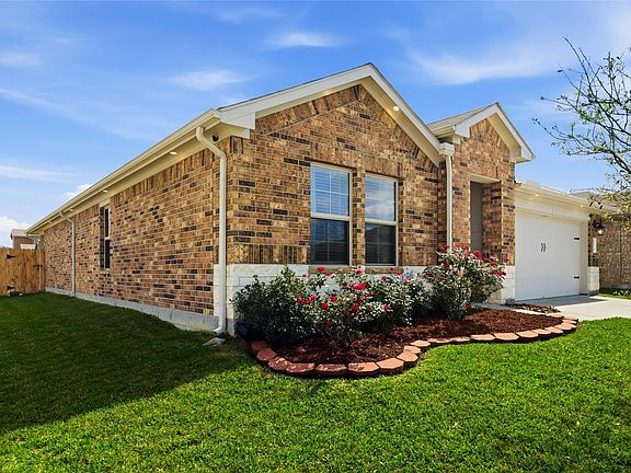 3rd image of 2450 Ormes Forest Ln