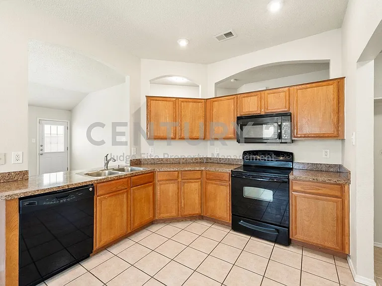 1529 Bluewater Dr — Photo 21