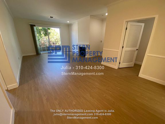 5th image of 2969 Kelton Ave #102