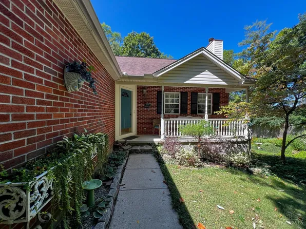 1143 Rolling Hills Dr, Cincinnati, OH 45255