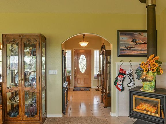 5th image of 28616 Patrick Ct