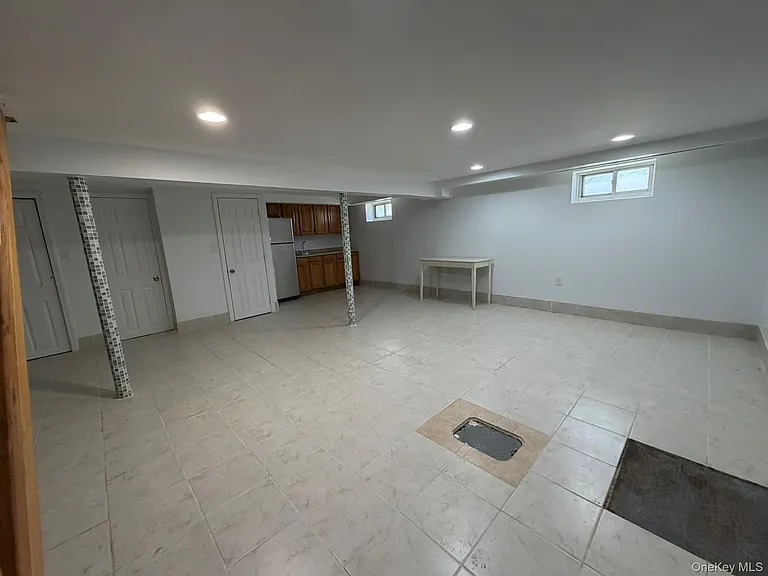42 Rhodes Dr #HOUSE — Photo 15
