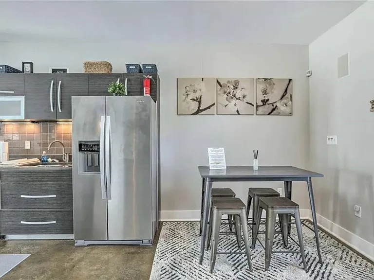 1300 Dekalb Ave NE — Photo 4