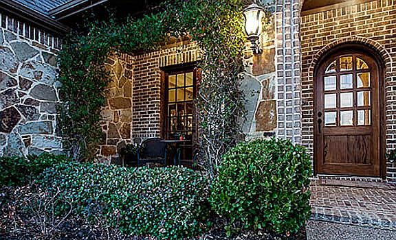 2nd image of 1509 Silverleaf Dr