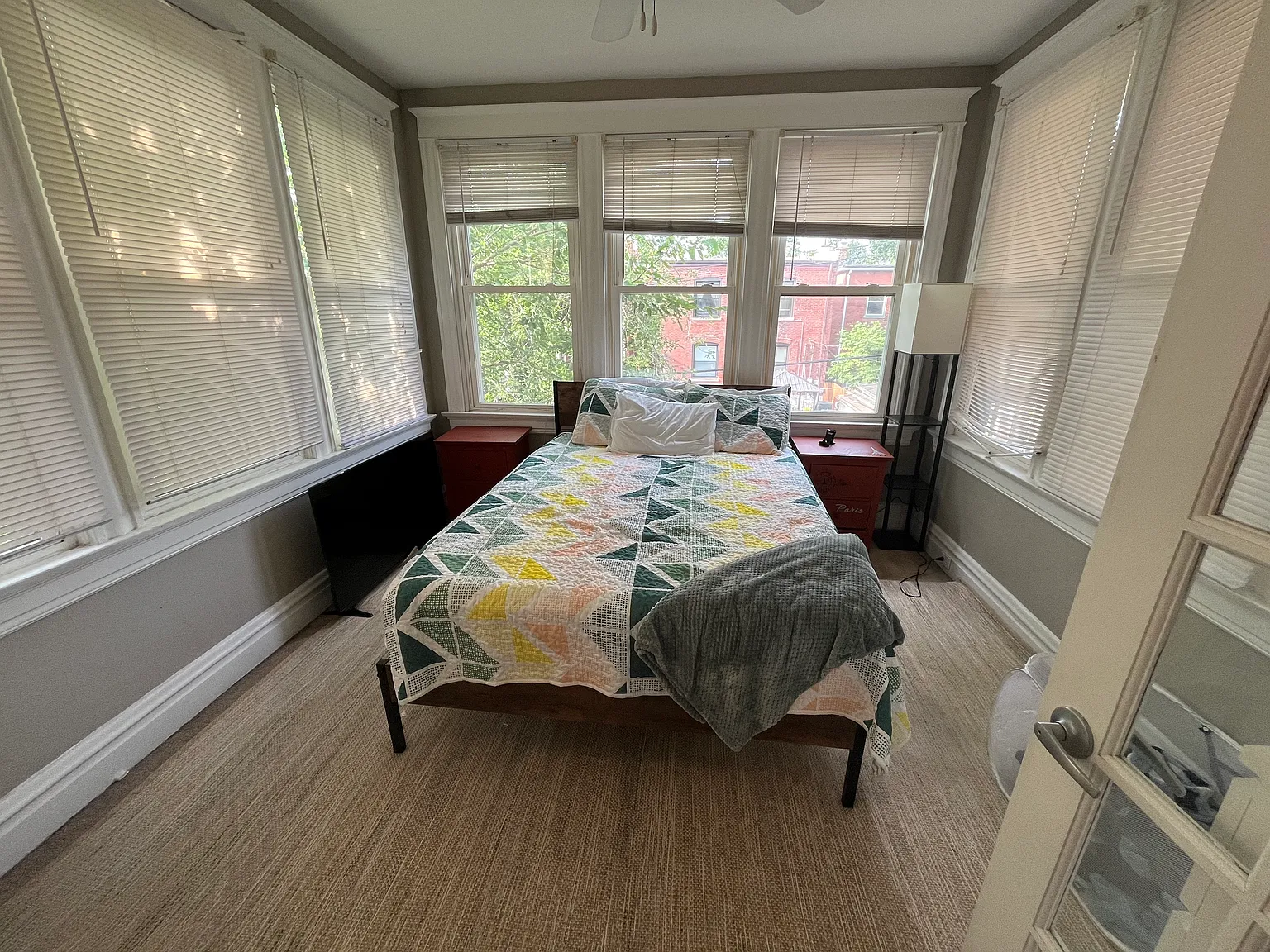 1 bed, 650 sqft, $1,800 — Photo 4