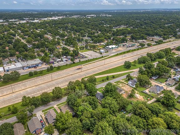 3rd image of 2624 E Admiral Blvd