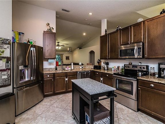 4th image of 833 Auburn Preserve Blvd