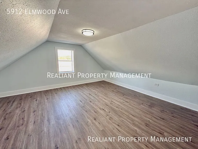 5912 Elmwood Ave — Photo 17