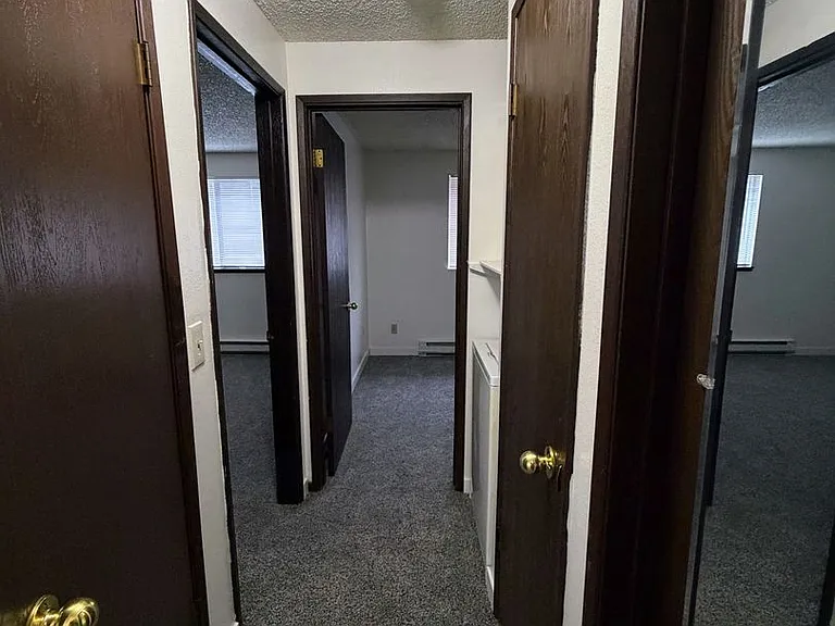 3102 E Jackson Ave — Photo 16