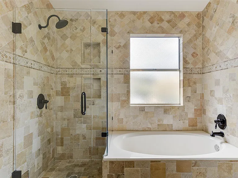 13210 Marrero Dr — Photo 32