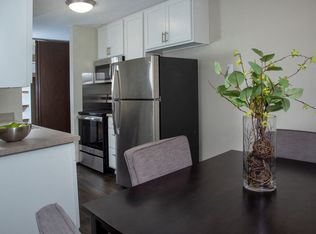 600 10th Ave Apartments, Minneapolis, MN 55414