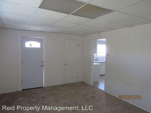 5th image of 1835 NE Pacific Ave