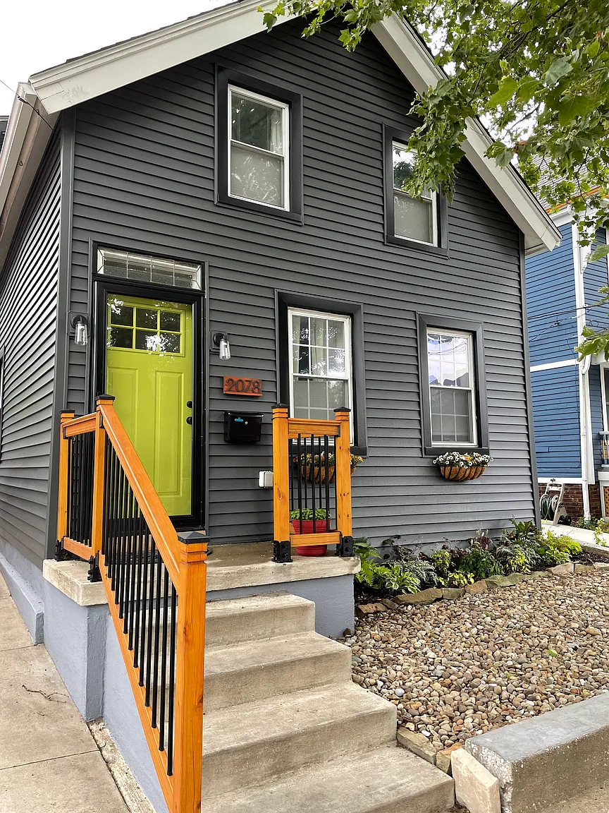 2078 W 41st St photo 1
