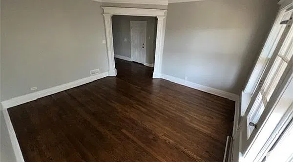 2 bed, 850 sqft, $1,300 — Photo 2