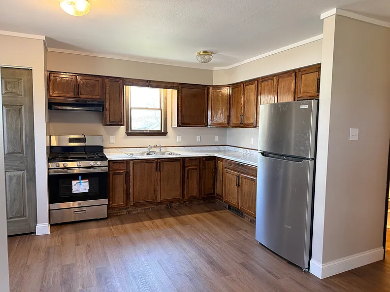 454 Hy Vue Dr #460 — Photo 2