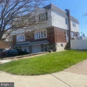 2100 Berwyn St, Philadelphia, PA, 19115