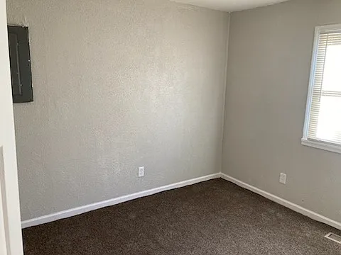 6208 Lorimer St — Photo 8