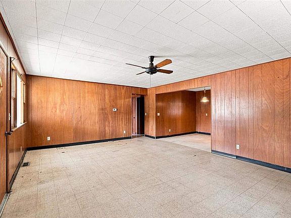 5th image of 303 N C St