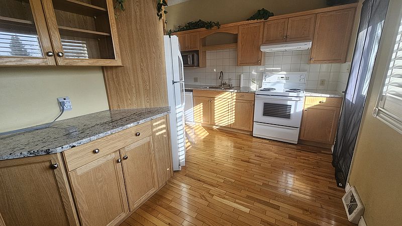 Calgary House for rent - 4 Bedrooms — photo 6