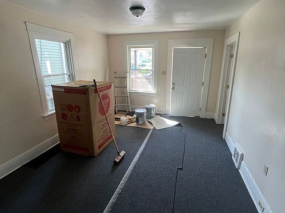 4th image of 450 E 2nd St #1