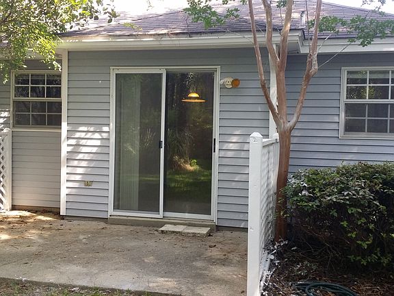 4th image of 624 Emerald Ln