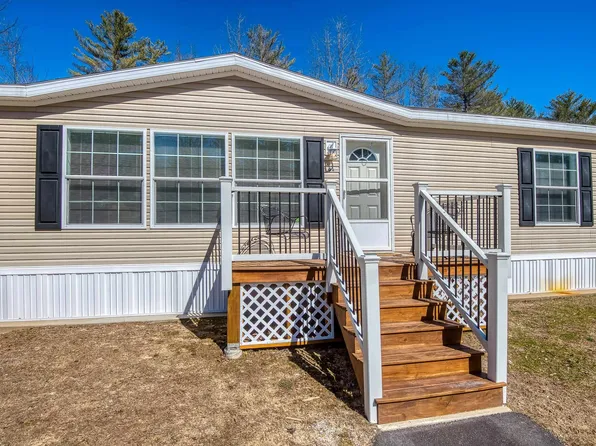 81 Buckingham Drive, Conway, NH 03818
