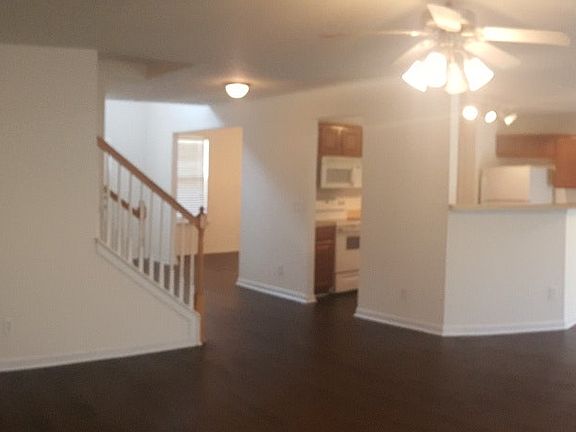4th image of 402 Bentridge Dr