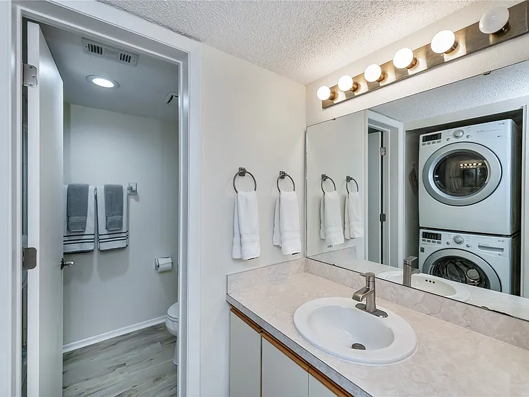 19505 Quesada Ave #U201 — Photo 14