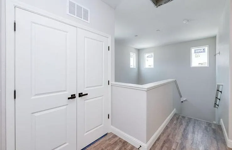 148 N Miami Ave — Photo 12
