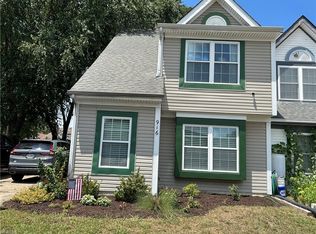 916 Pocahontas Ct, Smithfield, VA 23430