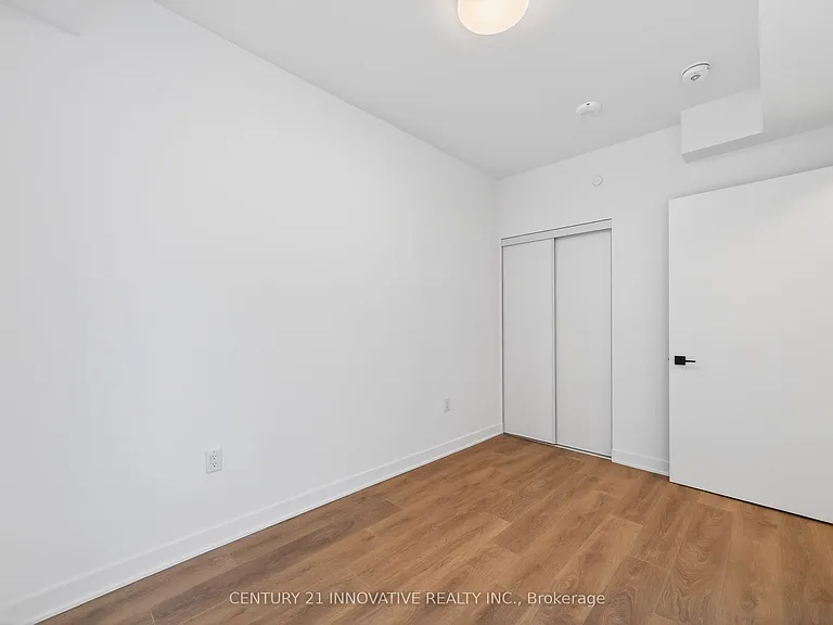 1185 Dupont St #602 — Photo 14