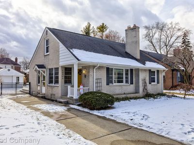 10505 Nadine Ave, Huntington Woods, MI, 48070