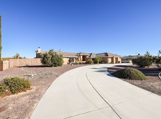 13523 Rincon Rd, Apple Valley, CA 92308