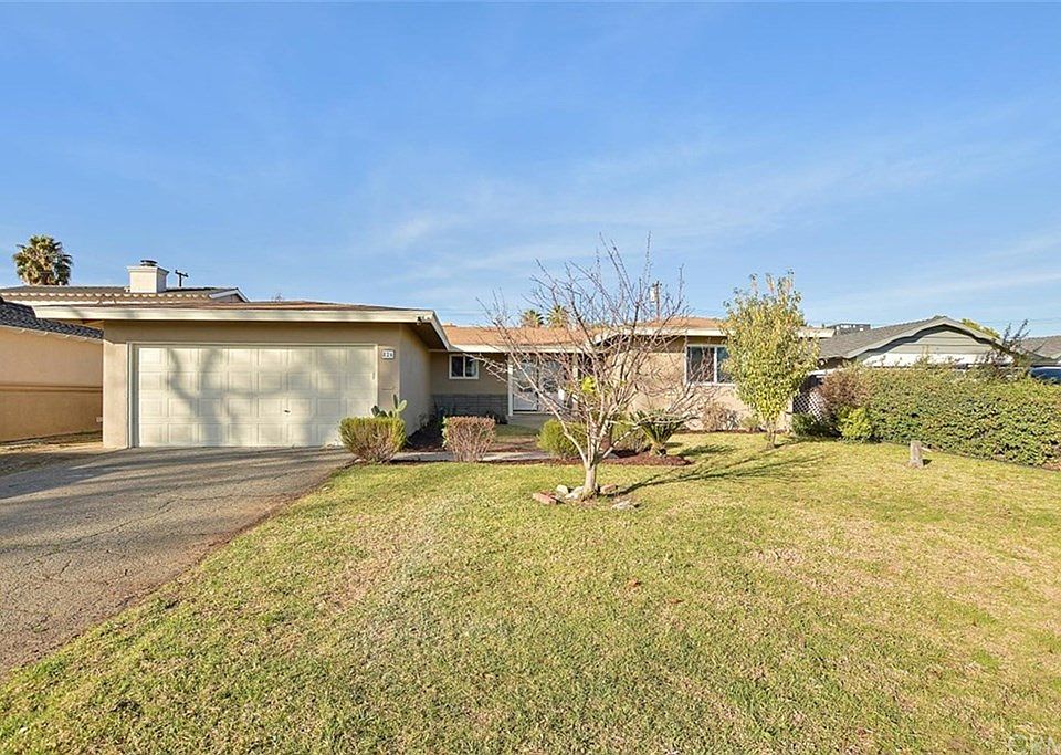 1st image of 826 W Bonnie Brae Ct