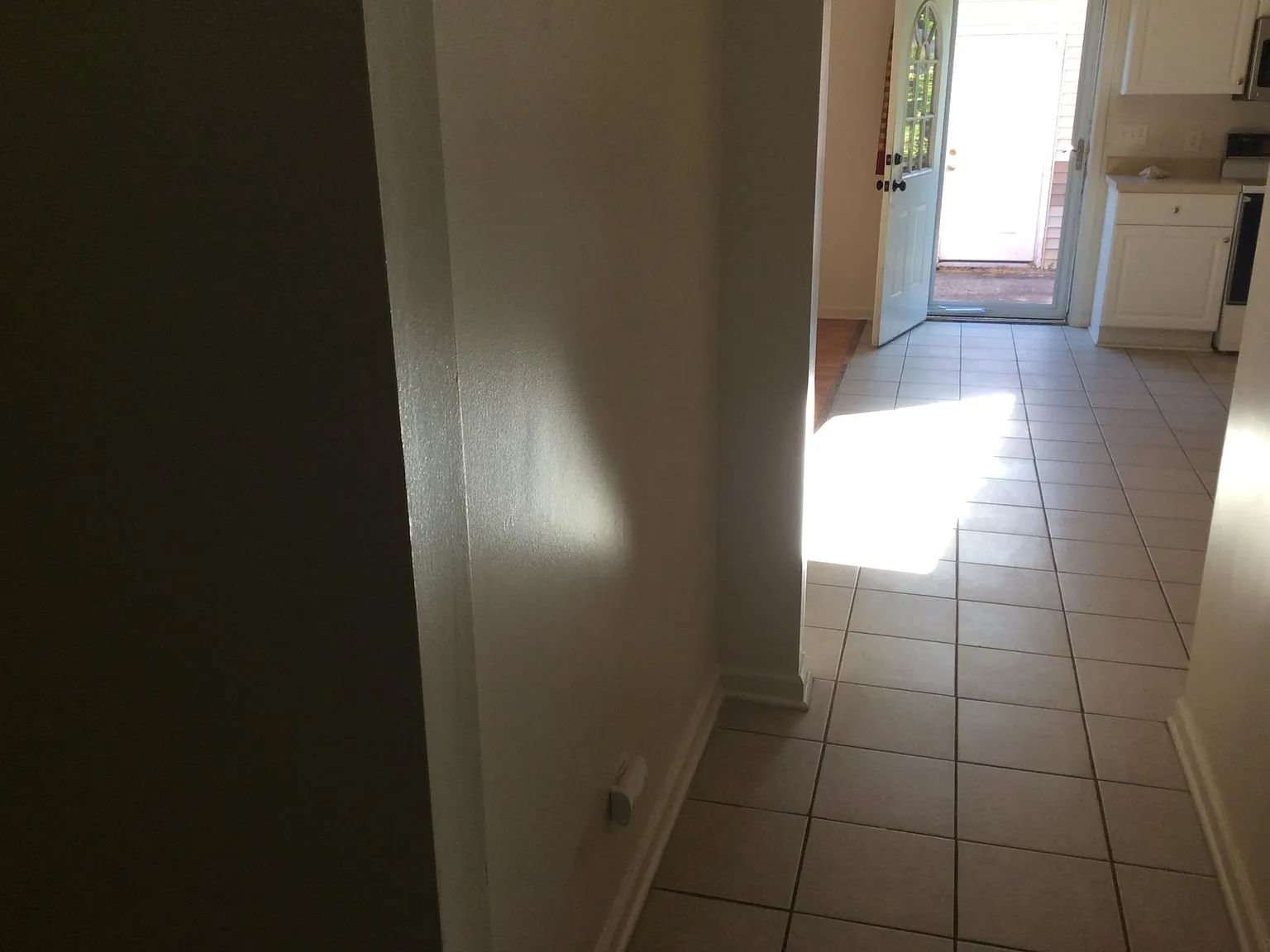 128 Wellington St — Photo 3