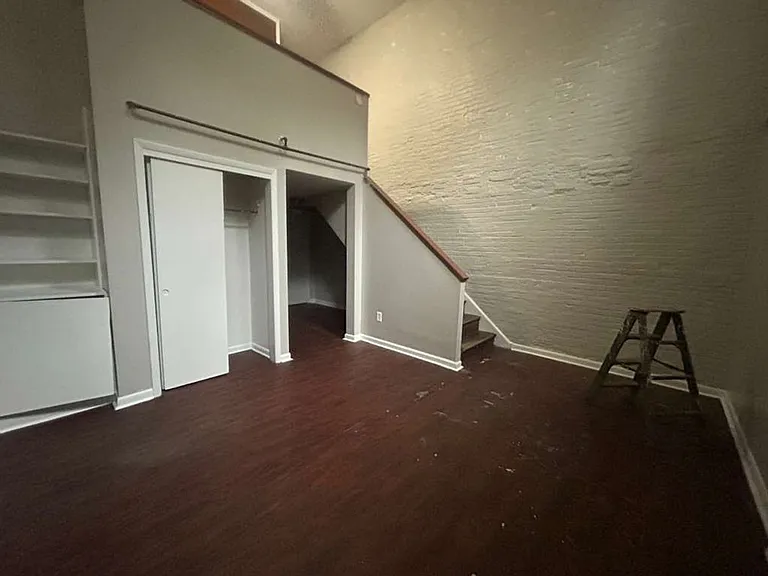 1215 Pine St #17 — Photo 4
